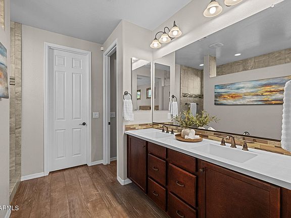 5th image of 10510 E SHEFFIELD Drive