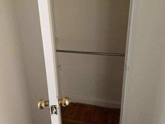 5th image of 2705 Kings Hwy APT 4B