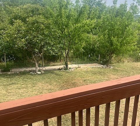 3rd image of 120 Clara Ct