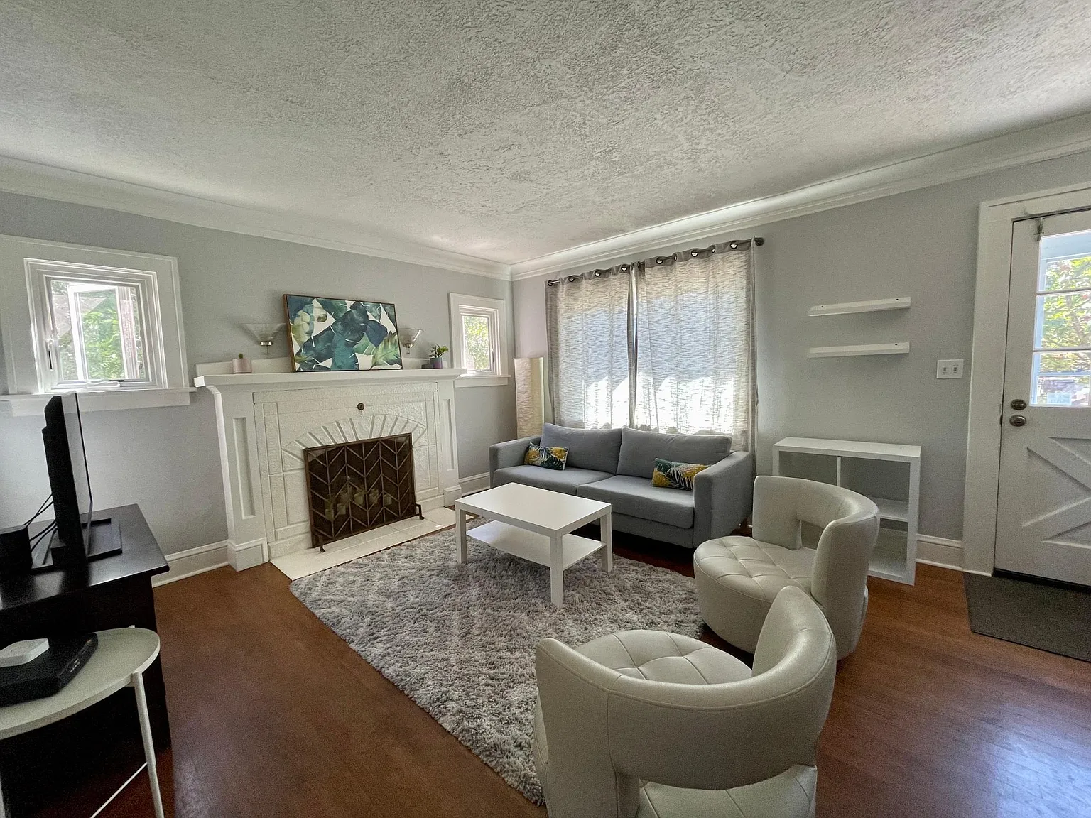 3 bed, 1626 sqft, $3,125 — Photo 2