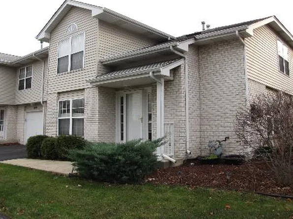 663 Beaver Ct, Naperville, IL 60563