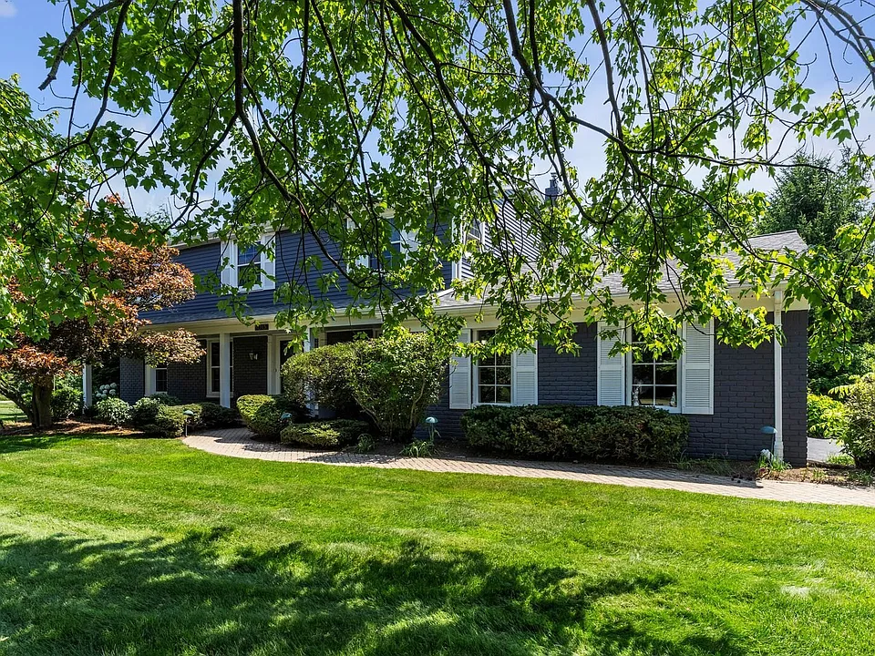 3015 High Pointe Ct