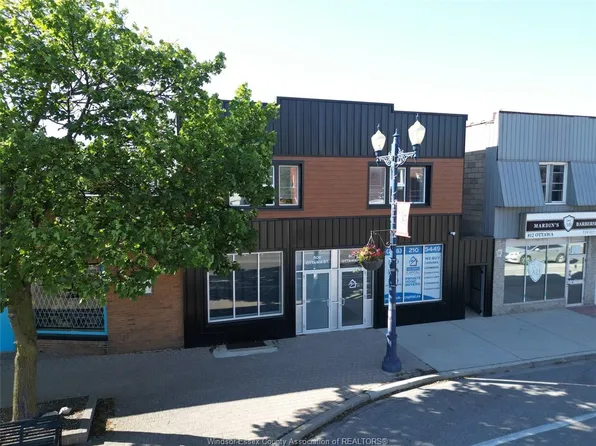 806 Ottawa St, Windsor, ON N8X 2C6
