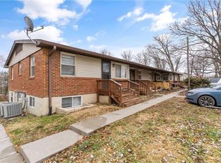 6305 Ravena Rd, Pleasant Valley, MO 64068