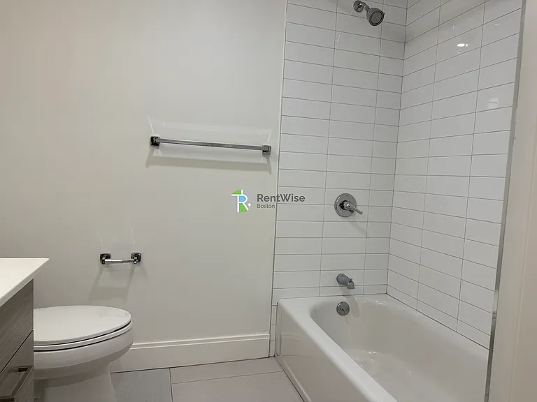 41 Malvern St — Photo 15