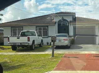 12268 SW 216th St, Miami, FL 33170