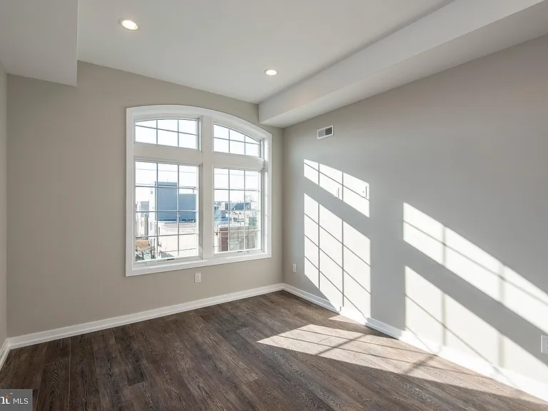 1340 S 13th St #3G — Photo 16