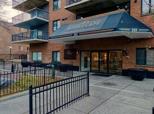 225 N 25th Ave SW #305, Calgary, AB T2S 2V2