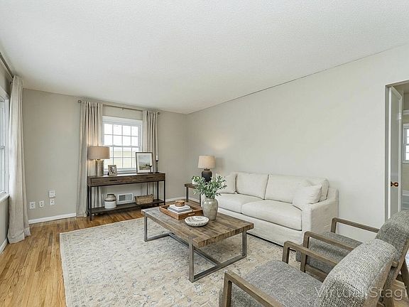 3rd image of 1817-17 1/2 St NW