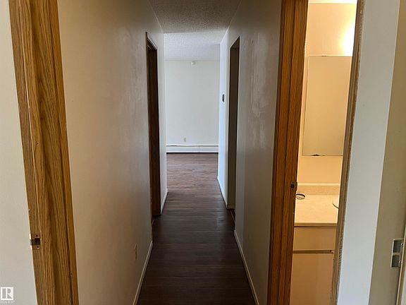 4th image of 1620 48th St NW #208