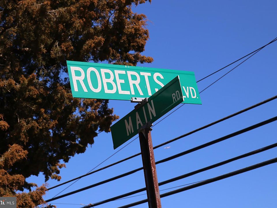 2nd image of 1174 Roberts Blvd