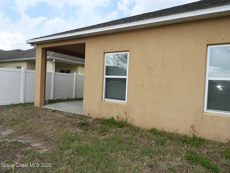 583 Hollow Glen Dr — Photo 13