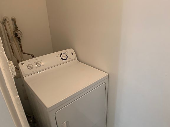 3rd image of 2817 W Horatio St APT 5