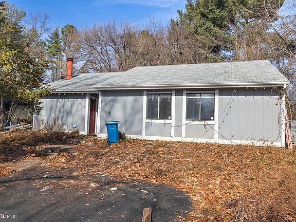 2nd image of 11308 Geddys Ct