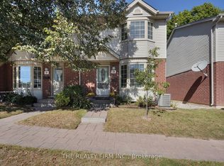 70 Chapman Ct #25, London, ON N6G4Z4