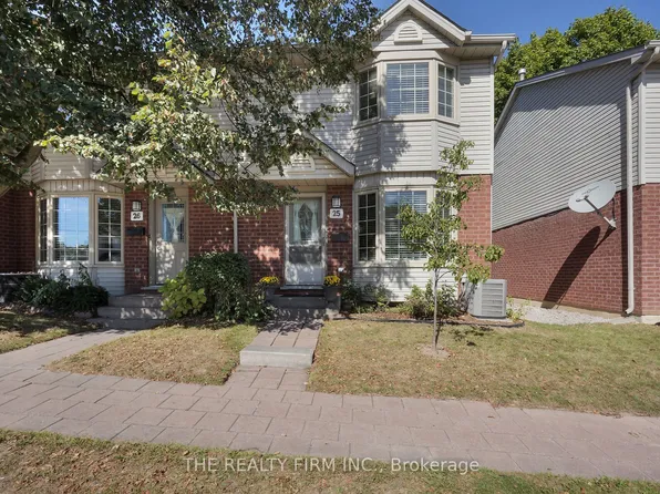 70 Chapman Ct #25, London, ON N6G 4Z4
