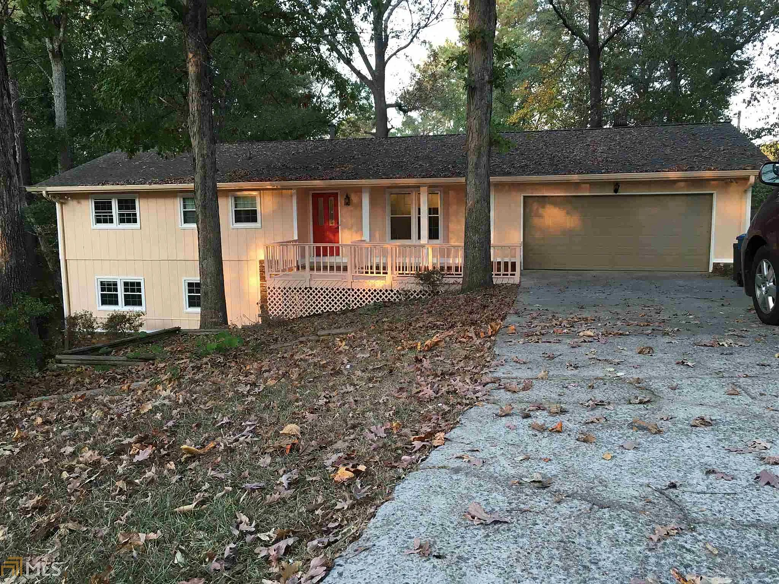 1188 Timberland Dr photo 1