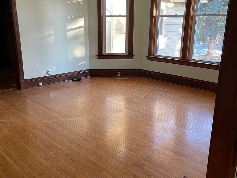 208 Court St — Photo 13