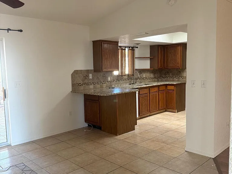 3329 McCulloch Blvd N — Photo 11