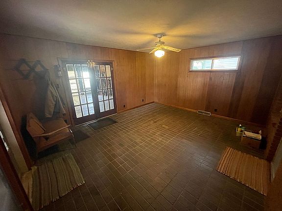 Mud room