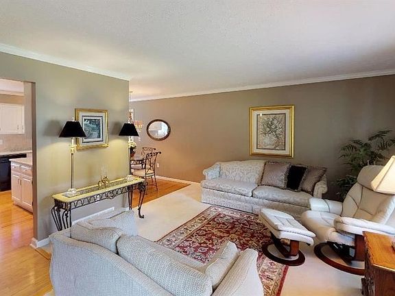 2nd image of 538 Cedarcrest Dr