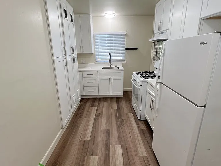 99 Atlas Ave — Photo 12