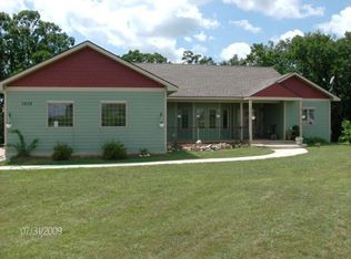 7838 Hunters Ln, Burlington, WI 53105