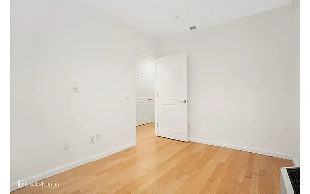 Rented by Douglas Elliman | media 4