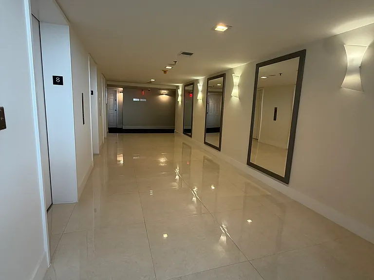 540 Brickell Key Dr #828 — Photo 36