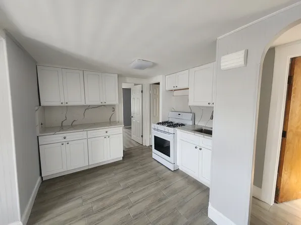 8203 Myrtle Ave #3U, Ridgewood, NY 11385