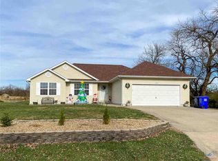 1903 E 22nd St, Sedalia, MO 65301