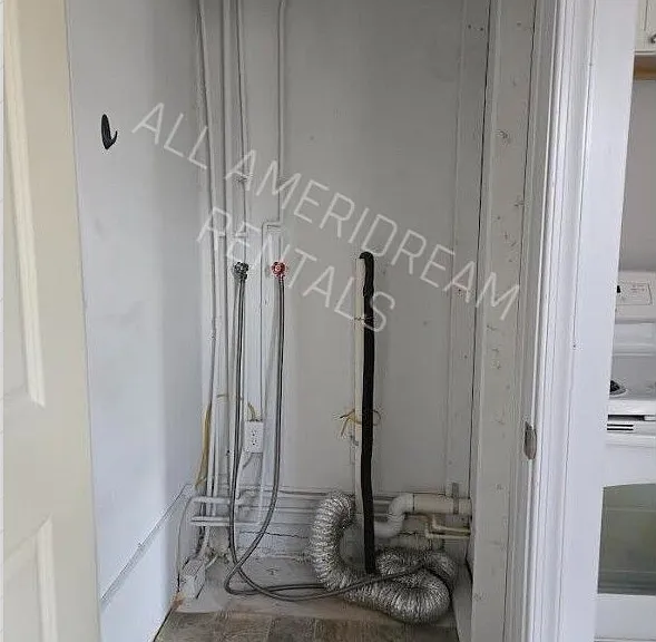 203 Baltimore St #1 — Photo 9