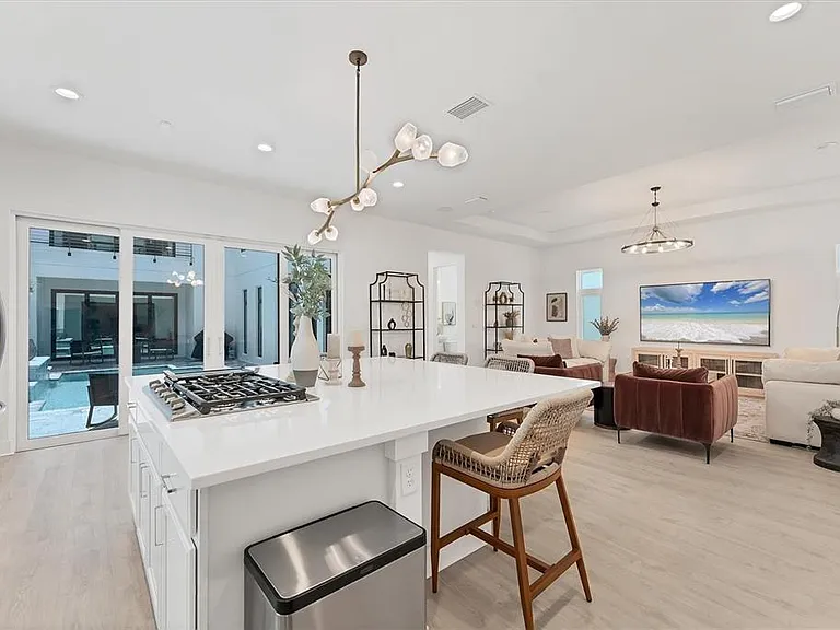 6028 Red Mangrove Ln — Photo 12