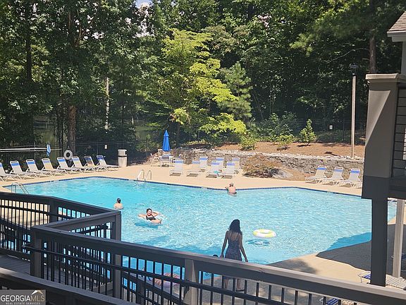 4th image of 1101 Garden Ct