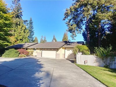 101 Arnold Palmer Pkwy, Sequim, WA, 98382