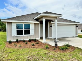 6768 Cambrian Rdg, Laurel Hill, FL 32567