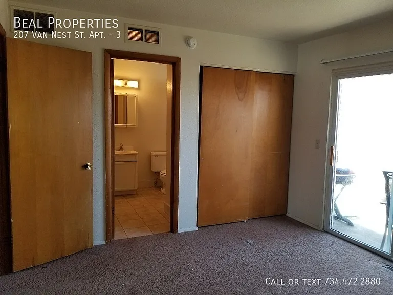 207 Van Nest St #3 — Photo 5