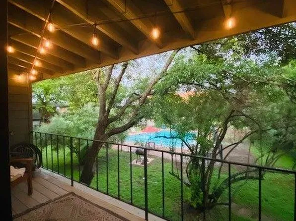 1304 Mariposa Dr, Austin, TX 78704