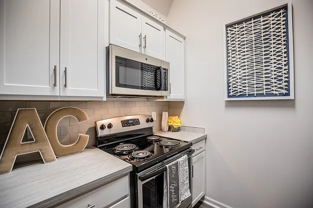Townley Park Apartments — Photo 6