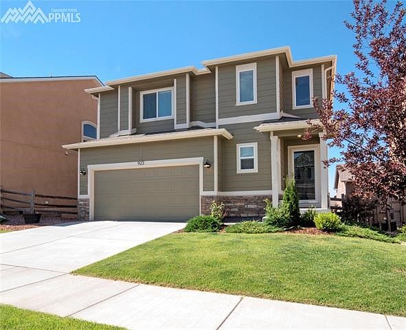 Beautiful Northgate D20 home is in move-in condition