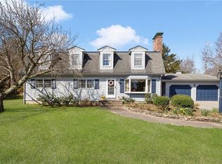 2 Shady Brook Cir, Manville, RI 02838
