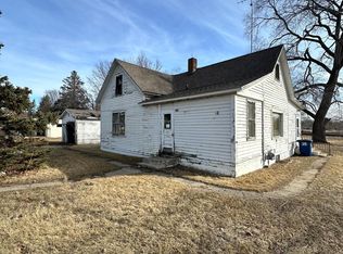 216 4th St SE, Wadena, MN 56482