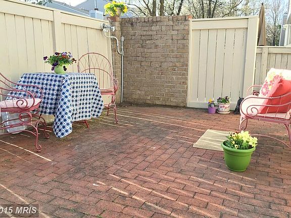 4th image of 19964 Drexel Hill Cir