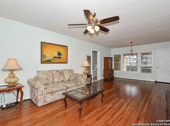 4th image of 334 Haverhill Dr