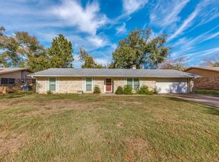 807 Clifford St, Athens, TX 75751