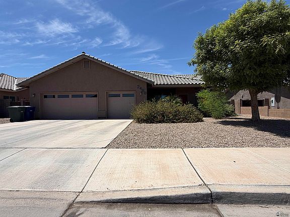 2nd image of 2488 S 44th Trl