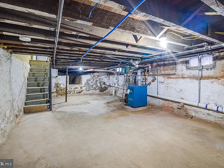 2321 N Tatnall St — Photo 31