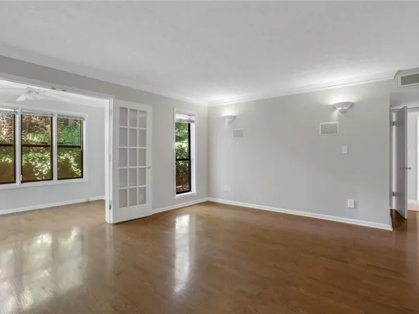 407 Summit North Dr NE #407, Atlanta, GA 30324