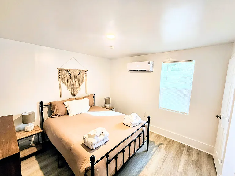 27 Cypress St #B — Photo 4