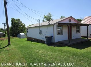 522 N Broadway Ave, Hydro, OK 73048